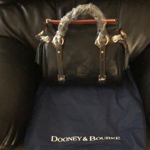 Dooney & Bourke
